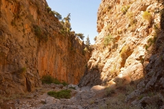 At the gorge of Aradaina